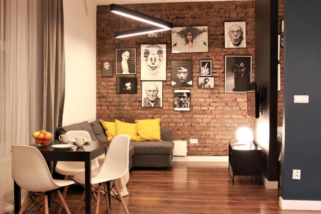 Ferienwohnung Unique Brick 5 - Old Town & Market Square Krakau Exterior foto